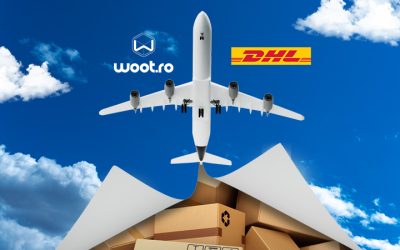 Poza cu un avion si colete de trimis international prin DHL cu woot.ro