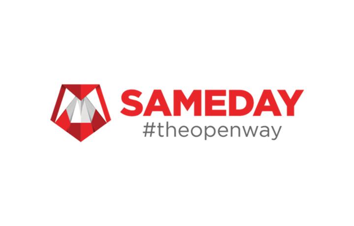 Logo-ul companiei Sameday Courier, cu textul roșu Sameday și sloganul #theopenway pe fundal alb.