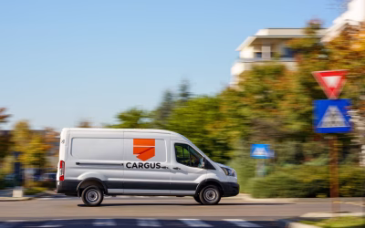 Cargus Romania duba care transporta colete online de la woot.ro